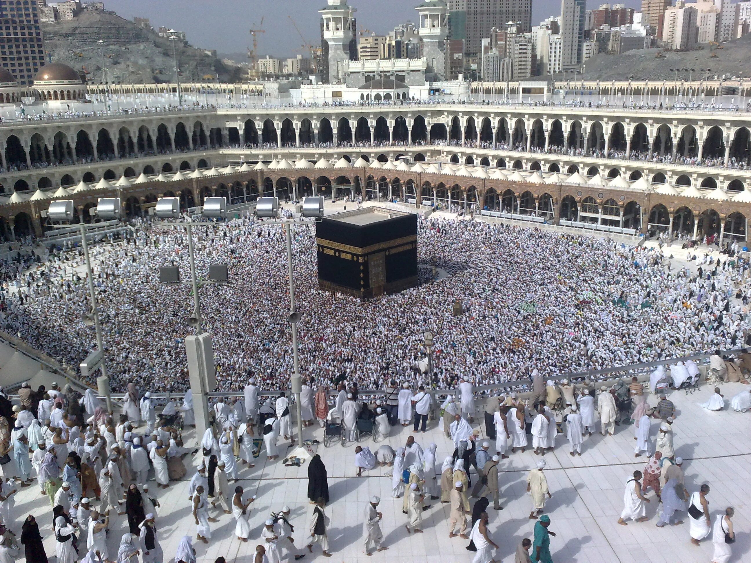 Мекка арабистан. Саудовская аравия мекка кааба. Таваф мекки. Хадж кааба мекка. Кааба в мекке 2022.
