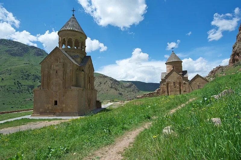 Арцах ара. Сурб Аствацацин Карабах. Армения горы Арцах. Армения Карабах природа. Достопримечательности Армении в Арцахе.