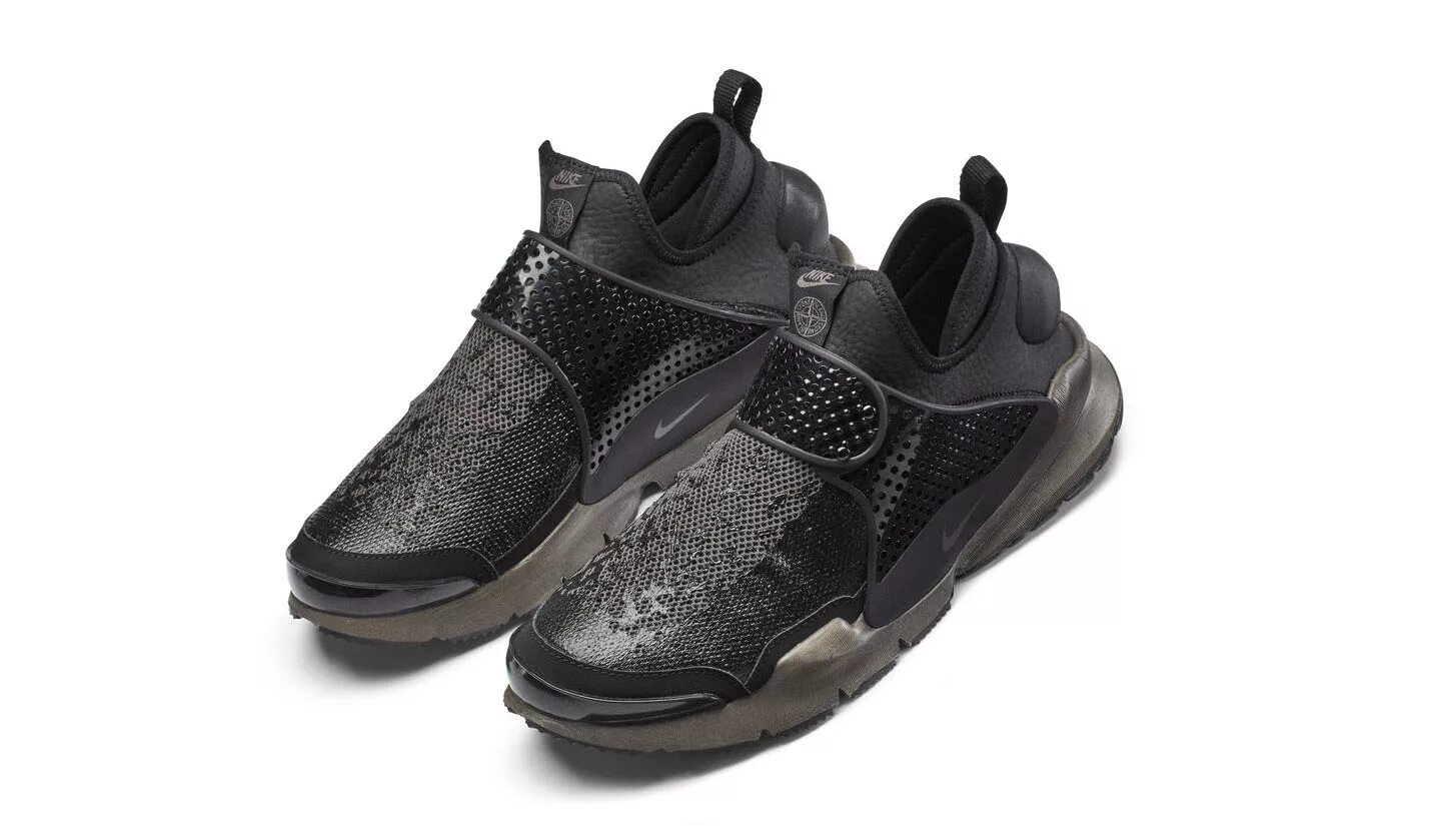 Стон найк. Nike Sock Dart Stone Island. Nike x Stone Island. Nike Stone Island Shoes. Коллаборация найк и стон Айленд.