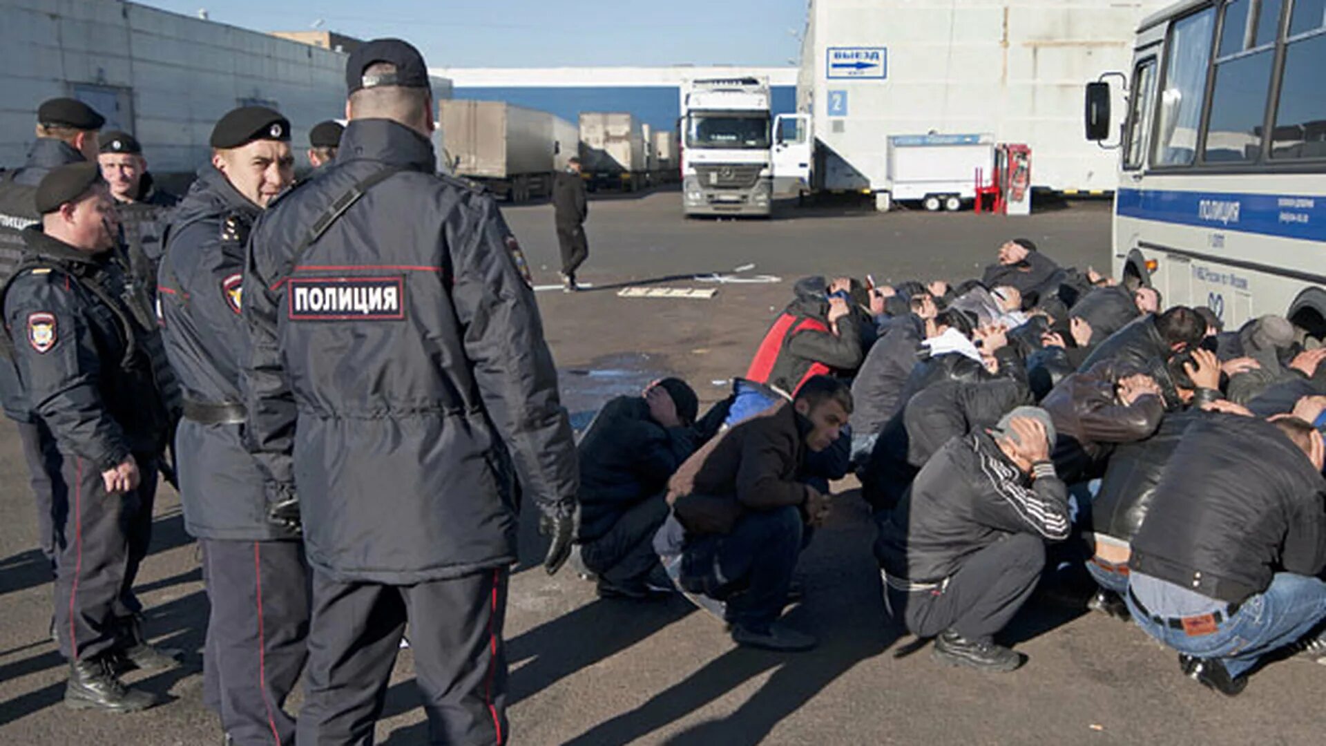 Перестрелка в бирюлево западное. Овощебаза бирюлево. бирюлевская овощная база. начальник овощебазы.