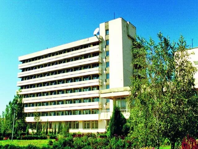 Пансионат песчаное бахчисарайский район. Санаторий черноморец песчаное крым. Черноморец санаторий песчаное. Черноморец песчаное крым. Крым поселок песчаное бахчисарайский район.