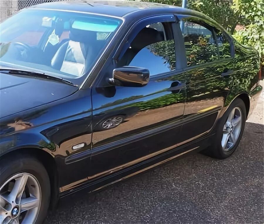 Дефлектор на окна автомобиля x5 e70. Дефлектор бмв е87. Дефлектор на окна bmw f20. Bmw f10 ветровики. Ветровики heko гольф 3.