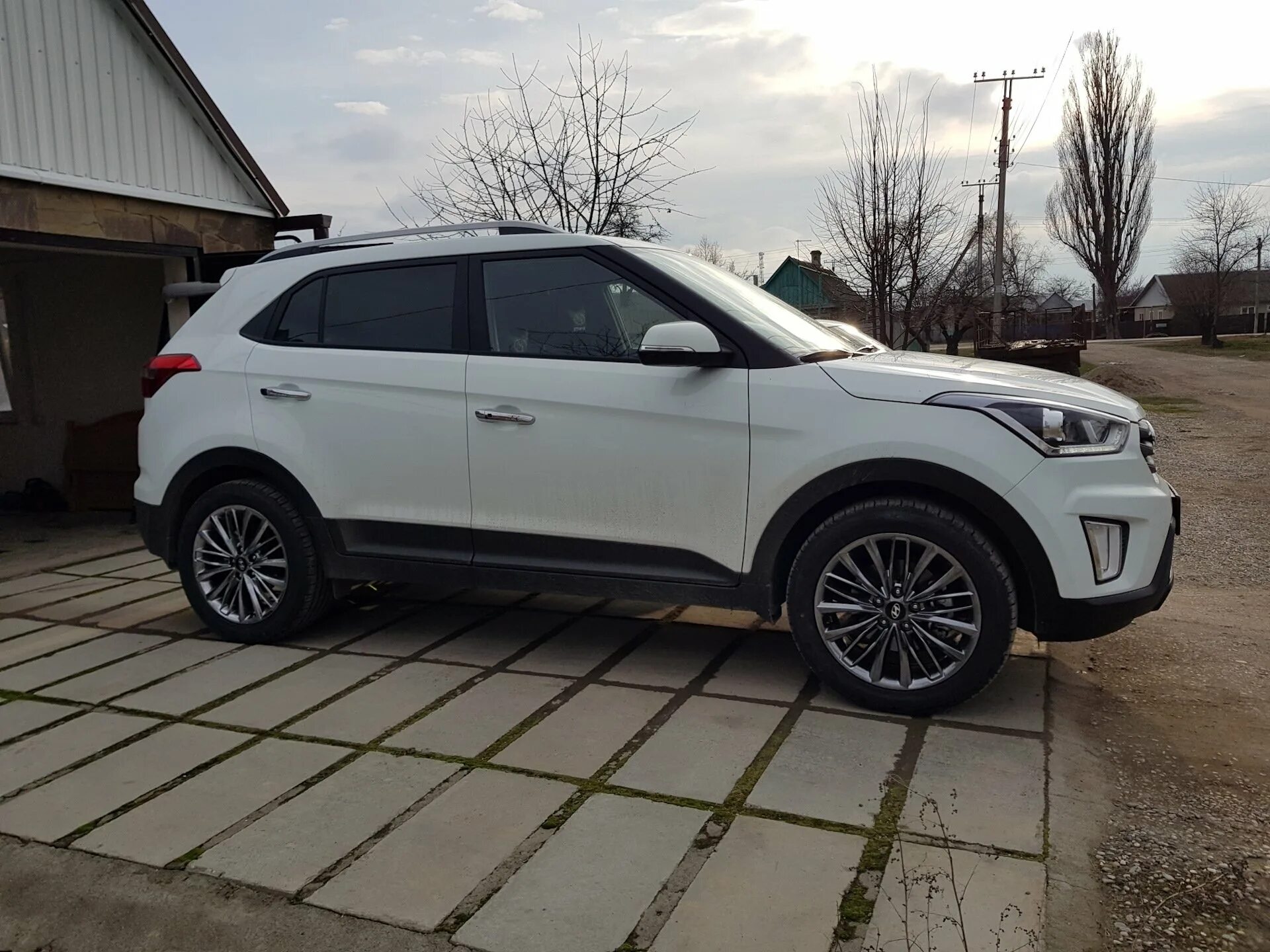 Диск колесный creta. Hyundai creta r18. hyundai creta r19. hyundai creta r17. белая creta hyundai диски 16.