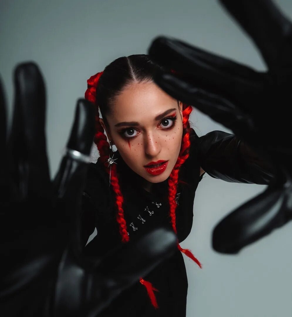 Xarista певица фото. Xarista. Xarista. Xarista фото. Хариста певица.