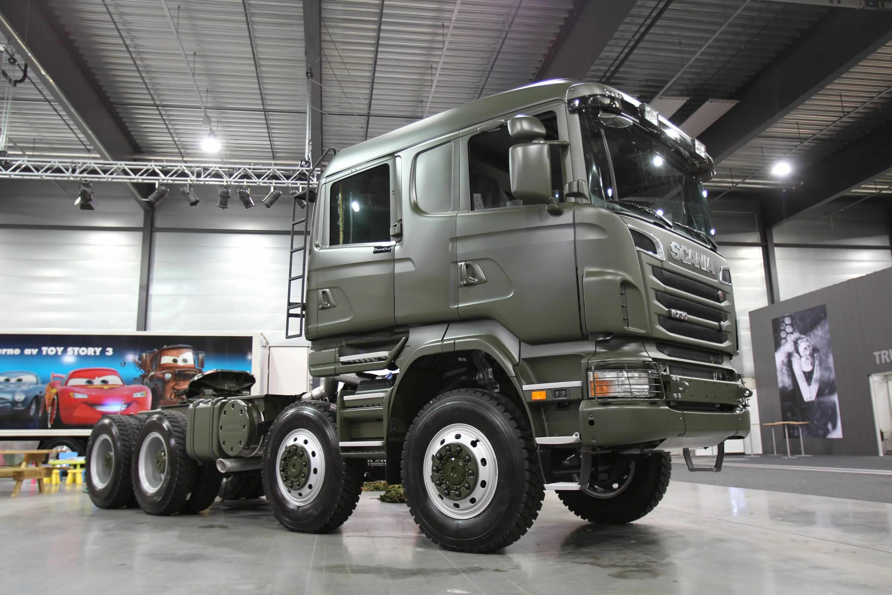 Скания тягач 8x8. Scania r730 8x8. Scania r730 самосвал. Скания 8х8 тягач.