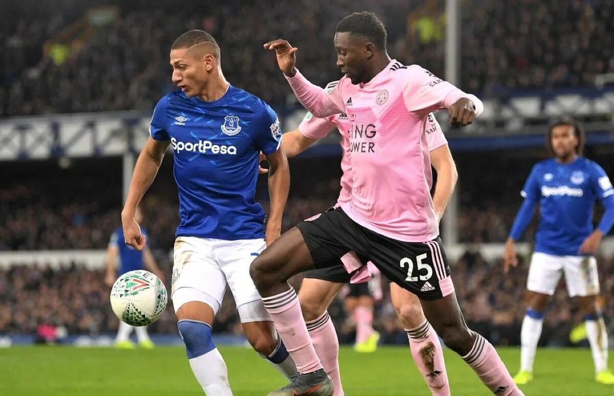 Вирджил ван дейк подкат. Эвертон брентфорд смотреть матч онлайн. Брентфорд фулхэм прогноз. Леандро троссар (брайтон). «брентфорд» победил «фулхэм».