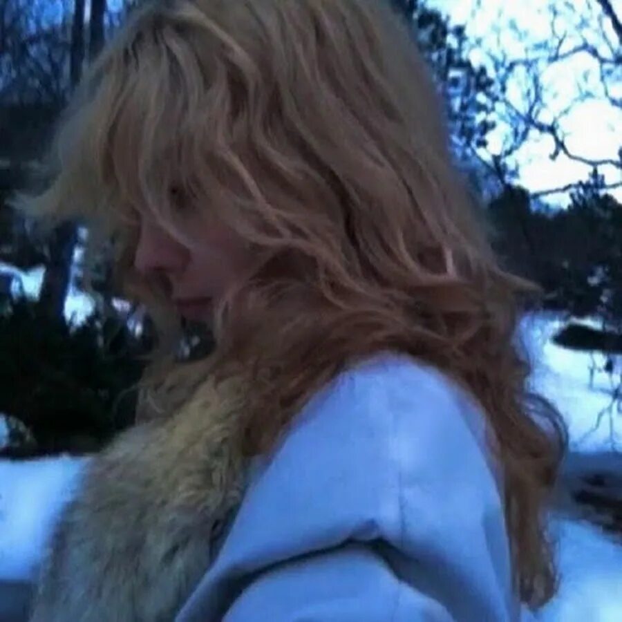 Song lyrics. Селена гомес who says. Текст песни stay на русском. Текст now. Перевод.