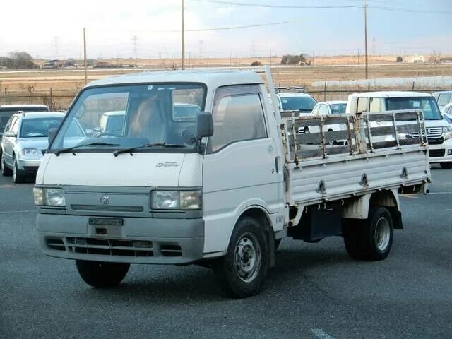 Куплю мазду бонго брауни. Mazda Bongo Brawny 4wd. Грузовик Mazda Bongo Brawny 4wd. Mazda Bongo 4wd Truck. Mazda Bongo Truck 4wd двухкабинный.