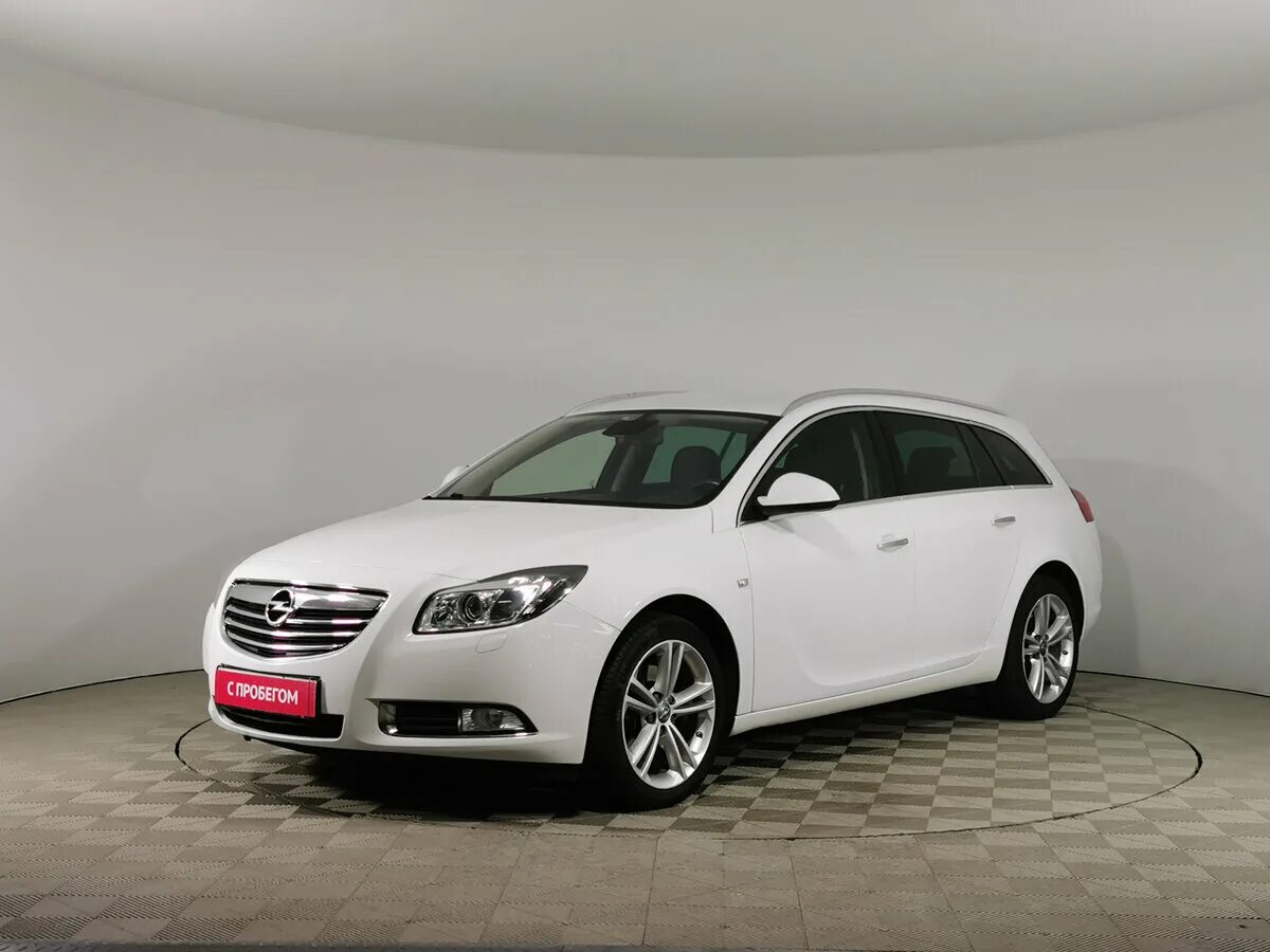 Купить опель инсигния 2. Opel Insignia 2015. Opel Insignia 2014. Opel Insignia 2.0. Опель Инсигния 2014.