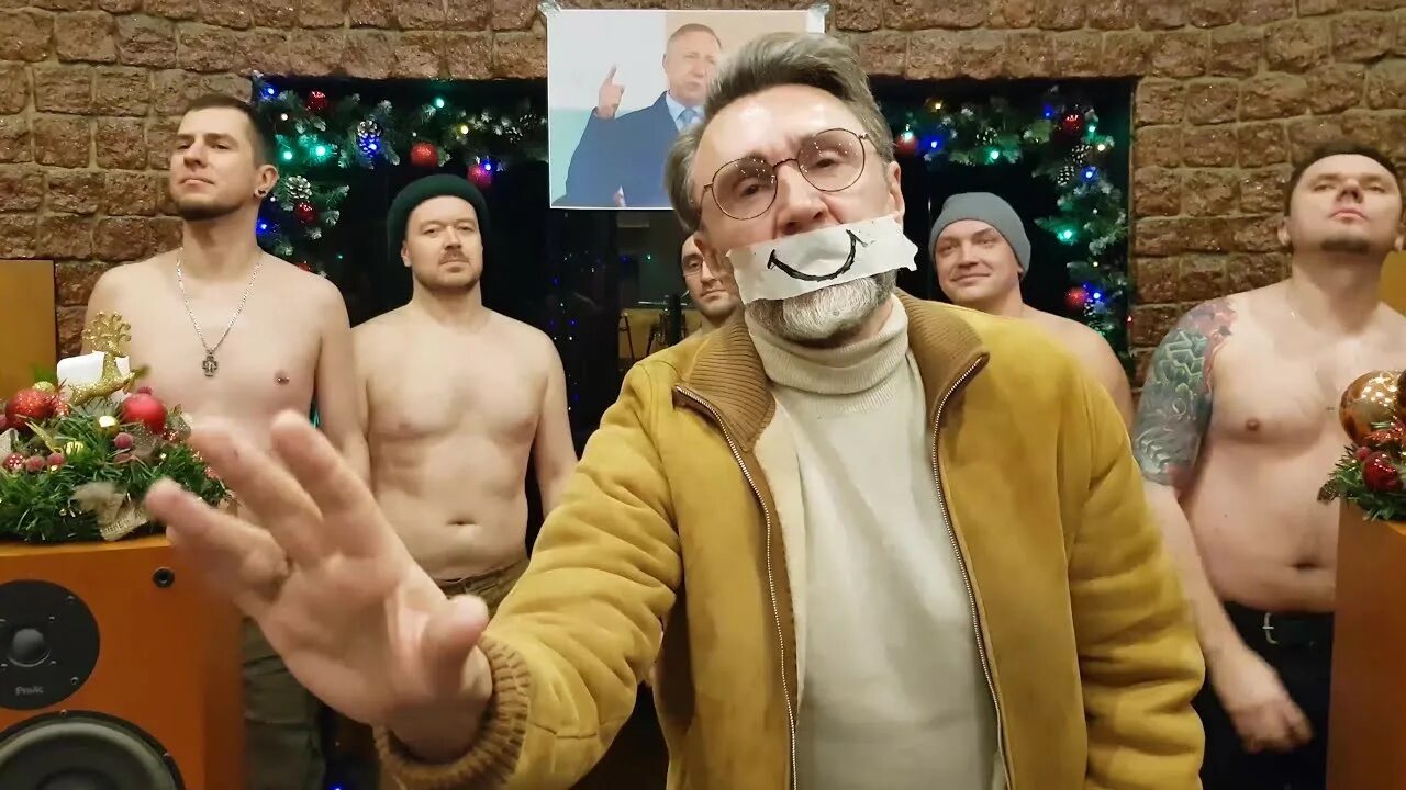 Группа ленинград. Группа ленинград. Ленинград веселая песня. Ленинград веселая песня. Музыкальная группа ленинград.