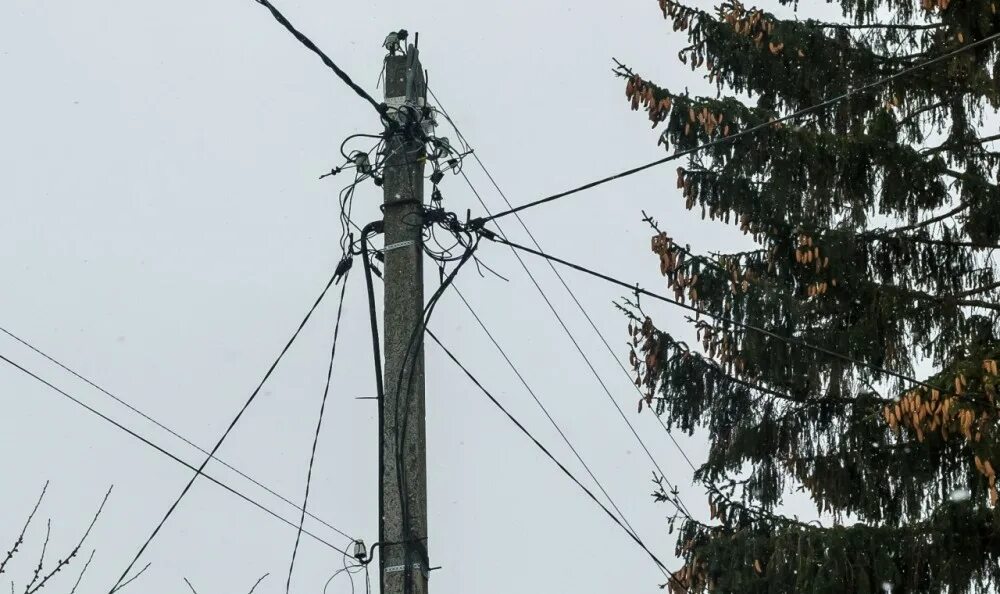 Обрыв лэп. Обрыв проводов. Обрыв лэп. Обрыв линии электропередач. Оборванные линии электропередач.
