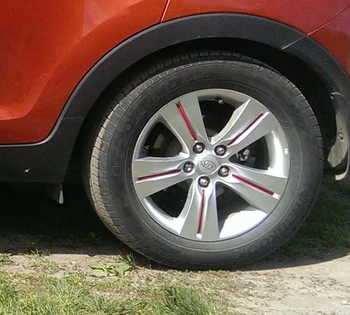 Шины на kia sportage 235/55 r18. Штатные шины киа спортейдж 3. Диски спортейдж 3 размеры. Диски киа спортейдж gt line. Kia sportage 4 черные диски.