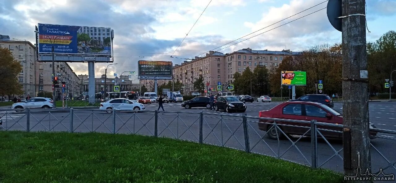 Проспект Юрия Гагарина. Пр Гагарина СПБ. Гагаринское, просп. Юрия Гагарина, 24к1. Перекресток Типанова и Юрия Гагарина.