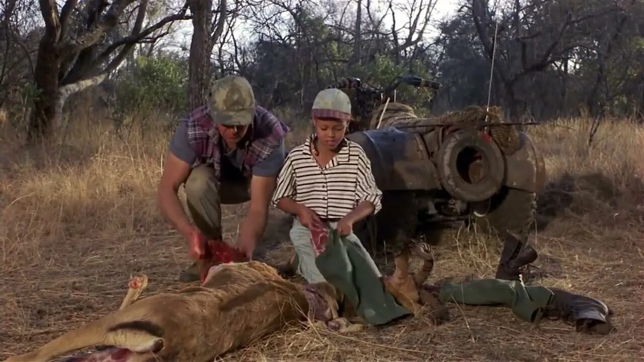 Янки кто это. New york mlb кеды. Янки. Policeman looks on the right. Видео янки.