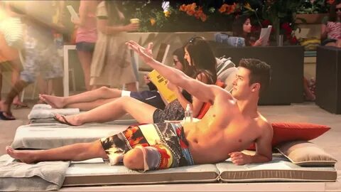 Logan Henderson in Big Time Rush - Picture 16 of 33. 