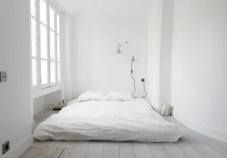 Empty rooms set me
