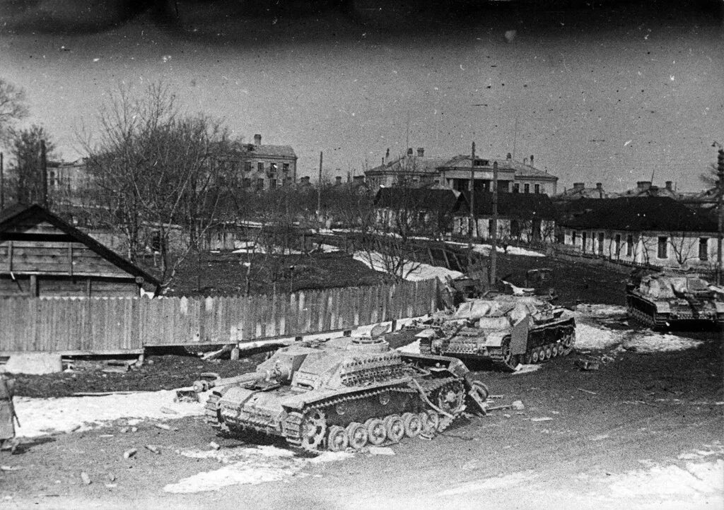 Освобождение Проскурова 1944. Проскуровско-Черновицкая наступательная операция 1944. Проскуров город 1944 года. 1944 — Советские войска освободили Проскуров (ныне Хмельницкий)..