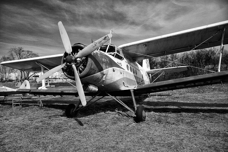 Кукурузник ан-2 старый. Ан 2 с трехлопастным винтом. Старый ан 2. Кукурузник ан2 серый. Старый ан 2.