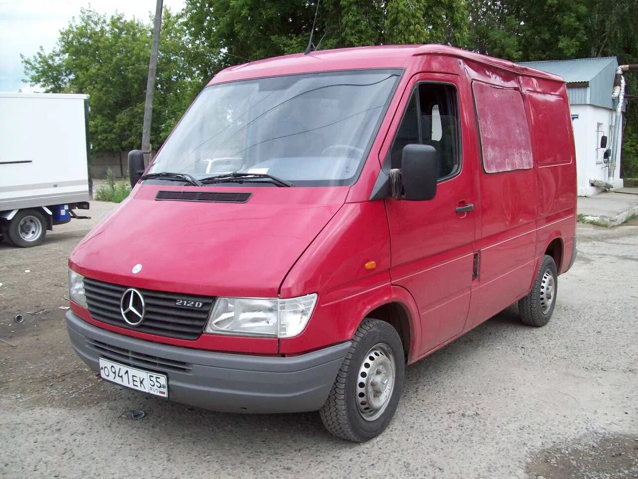 Мерседес спринтер 2000 года. Мерседес Спринтер 1998. Mercedes Sprinter 1995. Мерседес-Бенц Спринтер 1995-1999. Мерседес Спринтер 1995 года.