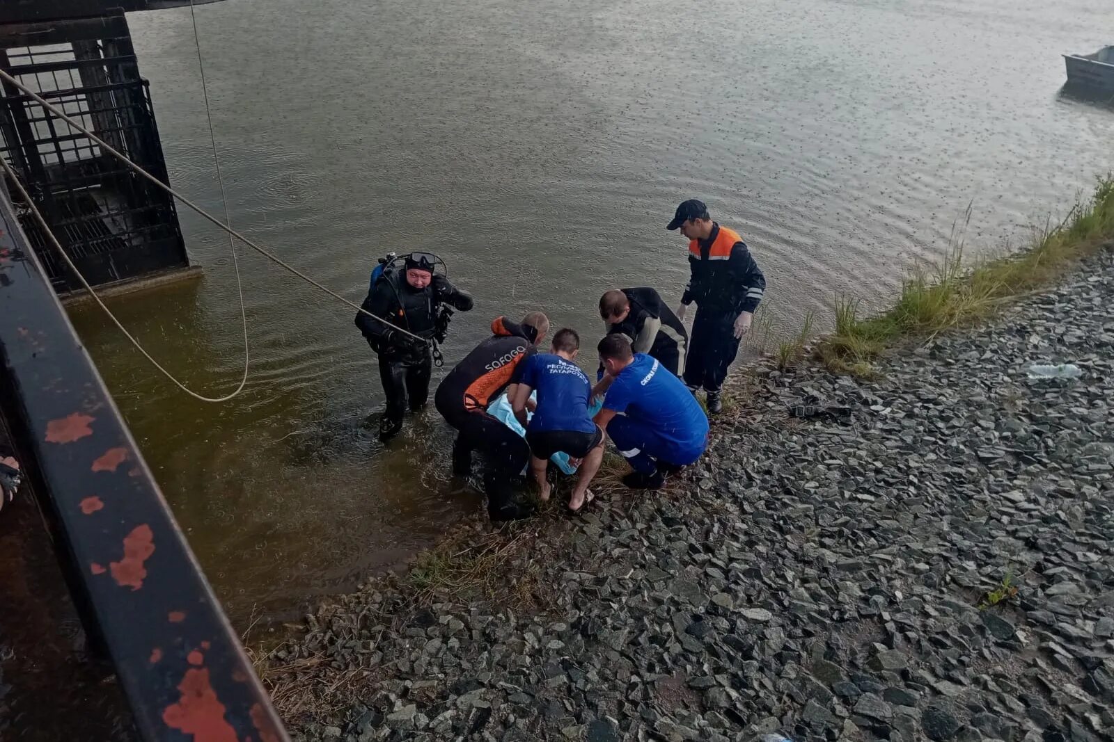 Город утонувших девушек. Реки дагестана. 12 летняя девочка утонула. Город утонувших девушек. Река.