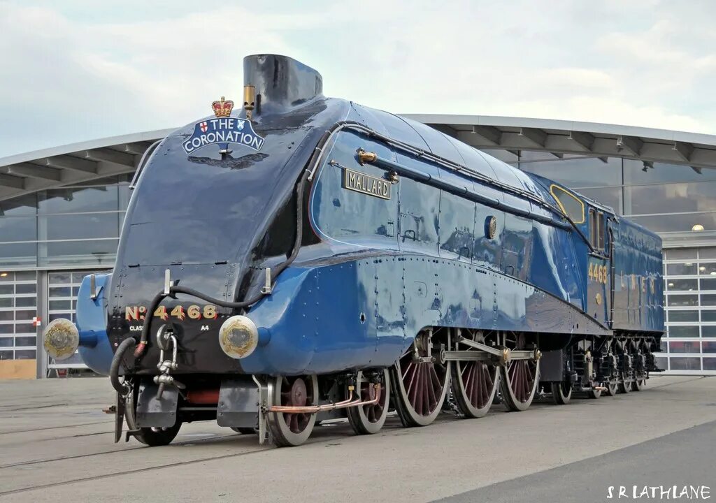 Паровоз какой скорость. Паровоз LNER class a4 4468 Mallard. Паровоз Mallard 4468. LNER class a4 4468 Mallard. Самый быстрый паровоз – a4 Mallard.