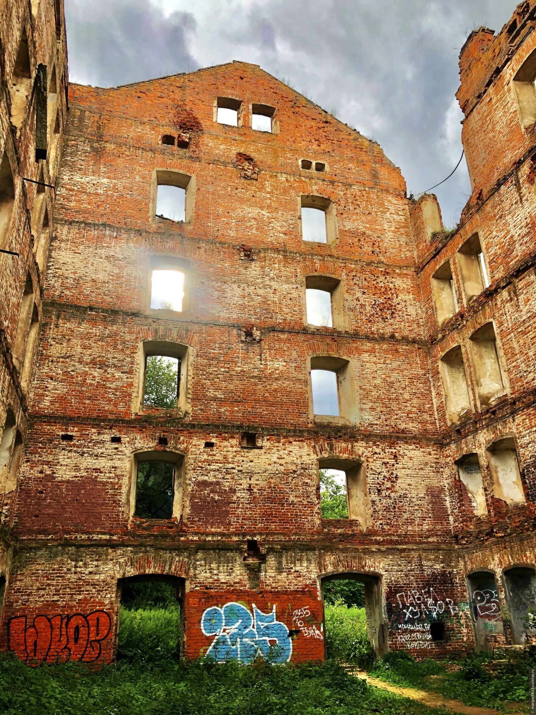 юрятино калужская область мельница. старая мельница в юрятино. мельница протвино. протвино калужская область. юрятино мельница бои.