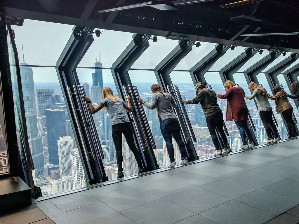 Как попасть на небоскреб. Башня 360 чикаго. смотровая 360 в чикаго. чикаго skydeck. обзорная площадка небоскреба.