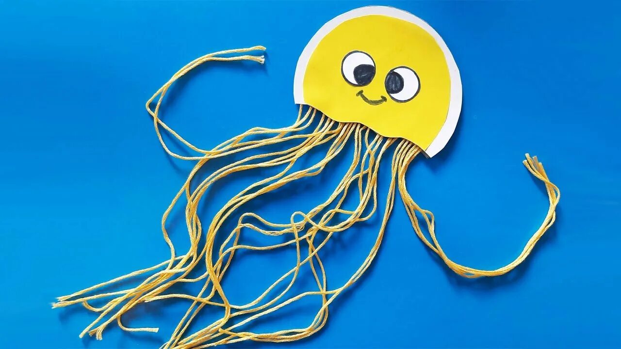 Медуза из пластмассовых бутылок. Поделка медуза. Поделки для детей. Вечеринка медуз. Морские обитатели поделки для детей.