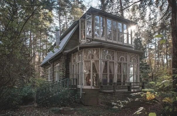 Дом михалкова на николиной горе фото Дом михалкова на николиной горе фото