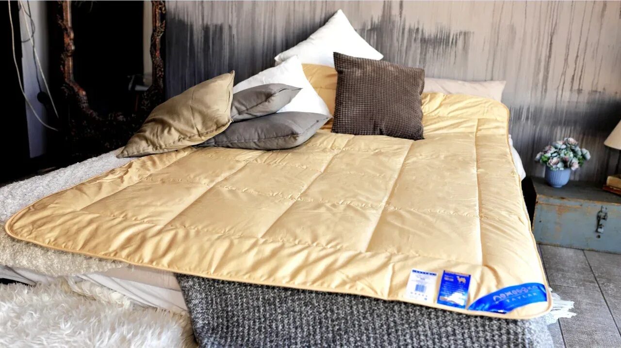 Одеяло из верблюжьего пуха. Noil camelus одеяло. Одеяло альвитек bamboo, легкое. Одеяло efor верблюжья шерсть. Одеяло из верблюжьего пуха.