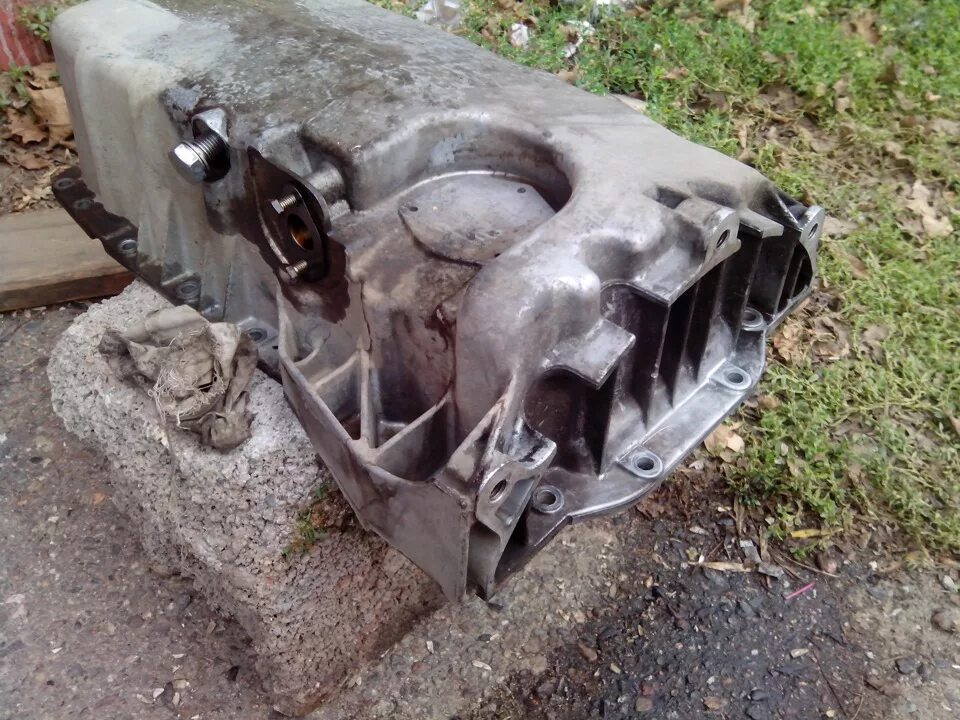 Замена поддона - Volkswagen Polo Mk5, 1,2 л, 2010 года визит на сервис DRIVE2