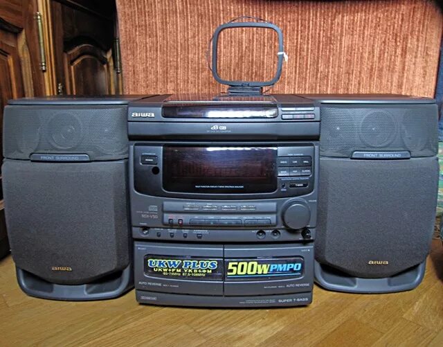 Старый музыкальный центр. Старый музыкальный центр. Музыкальный центр sony sony hcd xb3. Музыкальный центр sony 2. Sony муз центр mhc rg33.