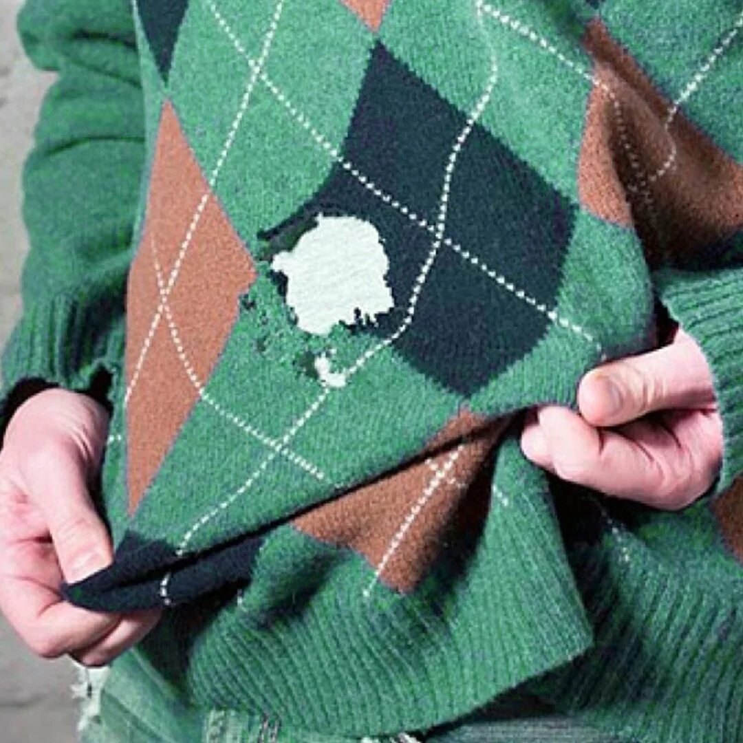 Японские заплатки боро. Майка с дырками. Как называется рваная одежда. Одежда рваные джинсы. Рваные штаны.