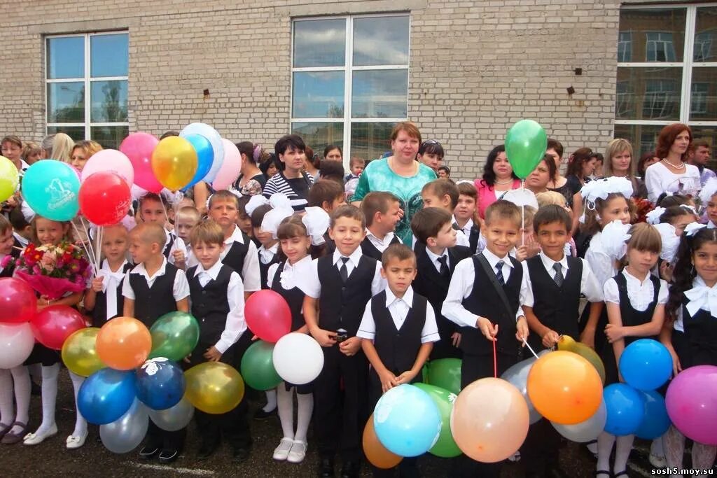 Тел 5 школы. 1 Школа Георгиевск. 5 Школа Георгиевск. 9 Школа Георгиевск. Школа 7 Георгиевск.