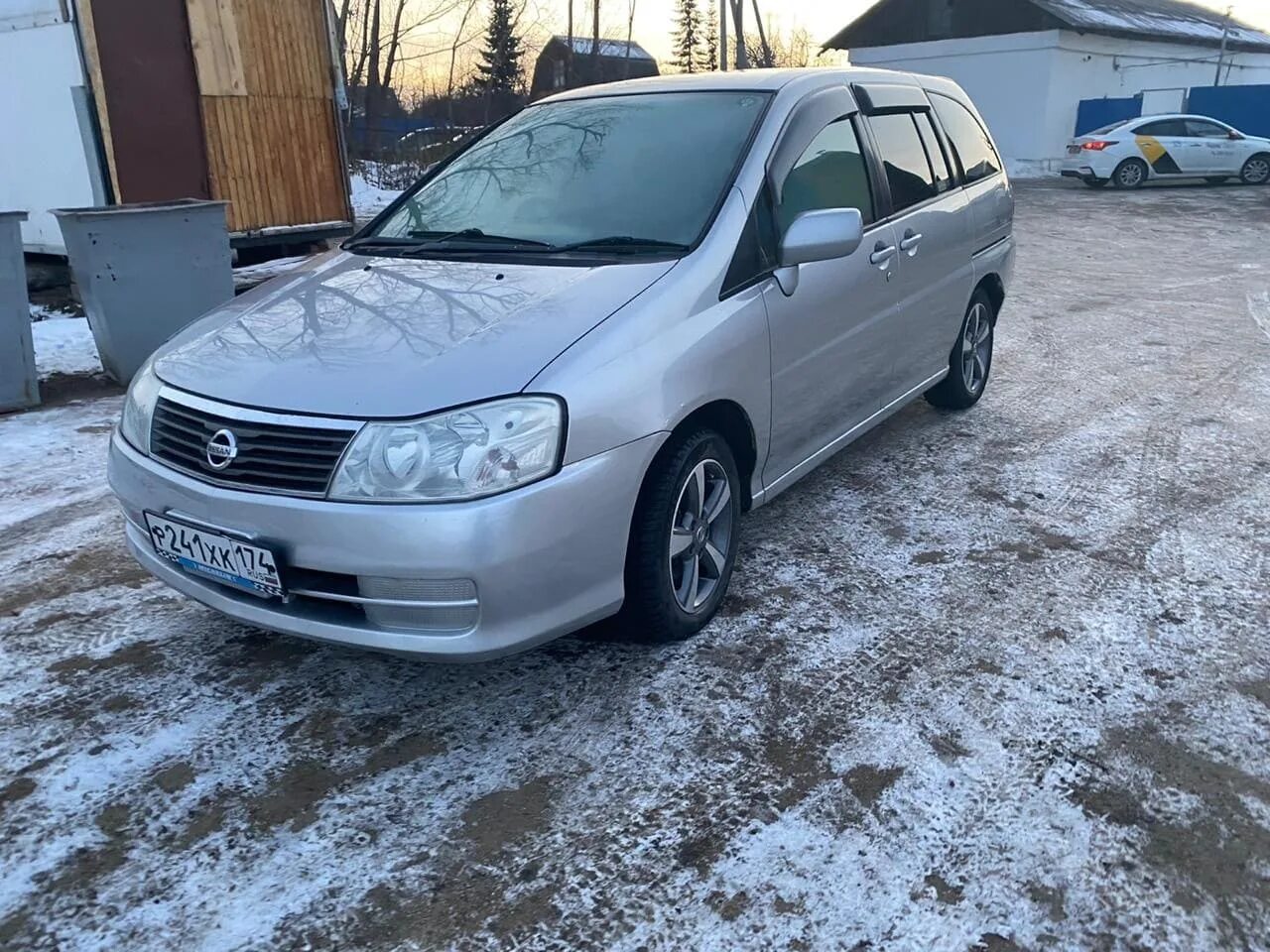 Либерти 2001 года. Nissan Liberty 2001. Nissan Liberty 2.0 CVT, 2001. Ниссан Либерти 2001 года. Ниссан Либерти сидан 2001.