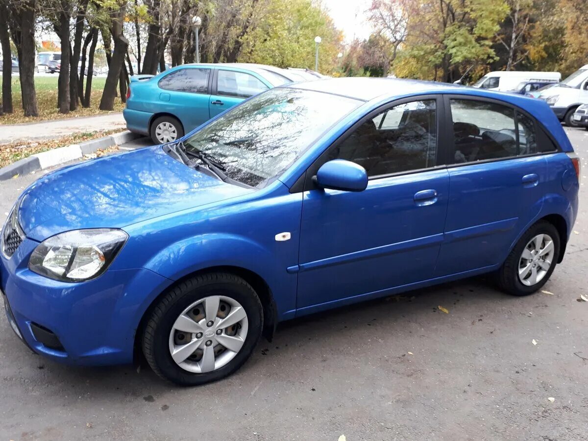 Кия рио 2 1. Kia rio 2010 серый. 4. Кия рио 2 1. Киа рио 2009 хэтчбек 1.
