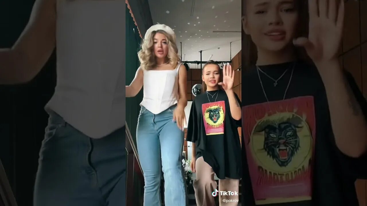 Аня покров карнавал. Юля гаврилина и аня покров. Аня покров карнавал. Юля гаврилина тик ток 2023. Аня покров карнавал.