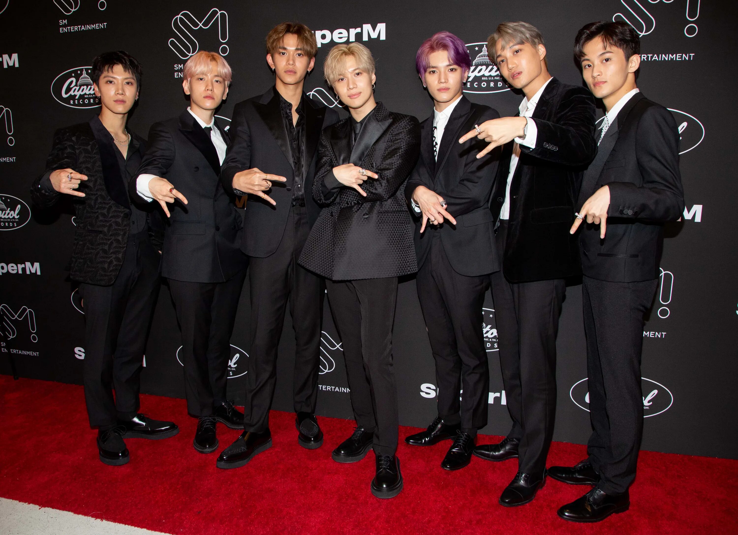 Участники м. Группа superm. superm kpop участники. super m корейская группа. superm группа лукас.