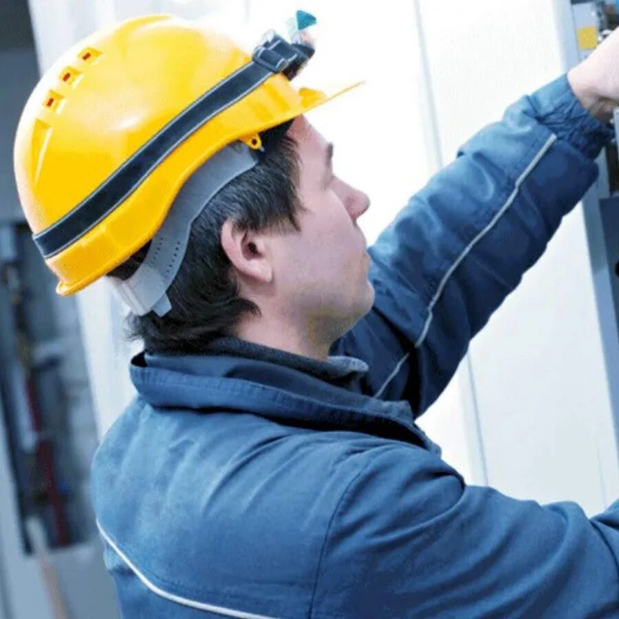 Электромонтер. Электрика. Работа электромонтажником в самаре. Электромонтажные работы. Электрики.