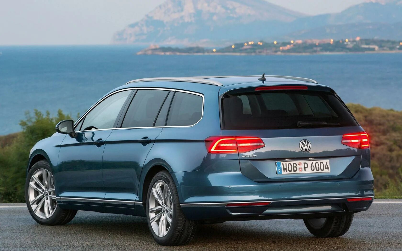 Vw passat универсал 2018. Passat variant 2014. Volkswagen passat b8 variant. Фольксваген пассат б8 универсал. Volkswagen passat b8 variant.