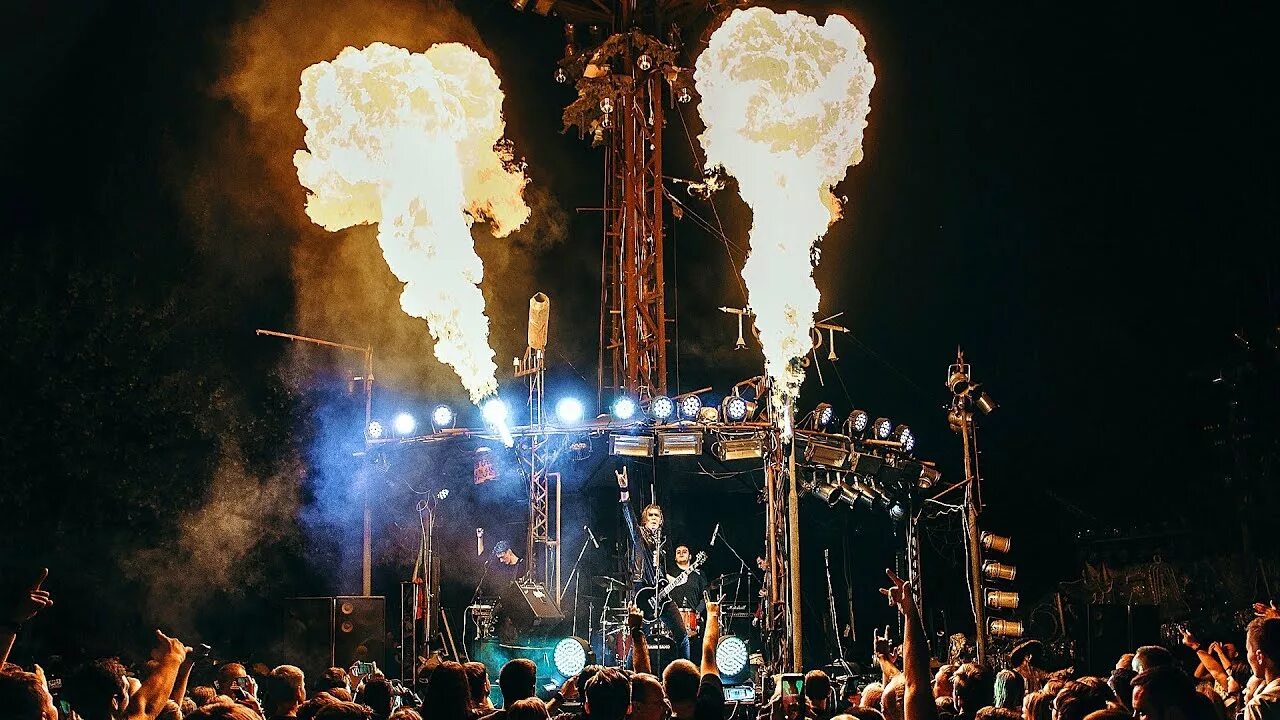 Рамштайн москоу. Rammstein live 2025. ramm&#039;band. ramm&#039;band рамштайн. rammstein du hast концерт.