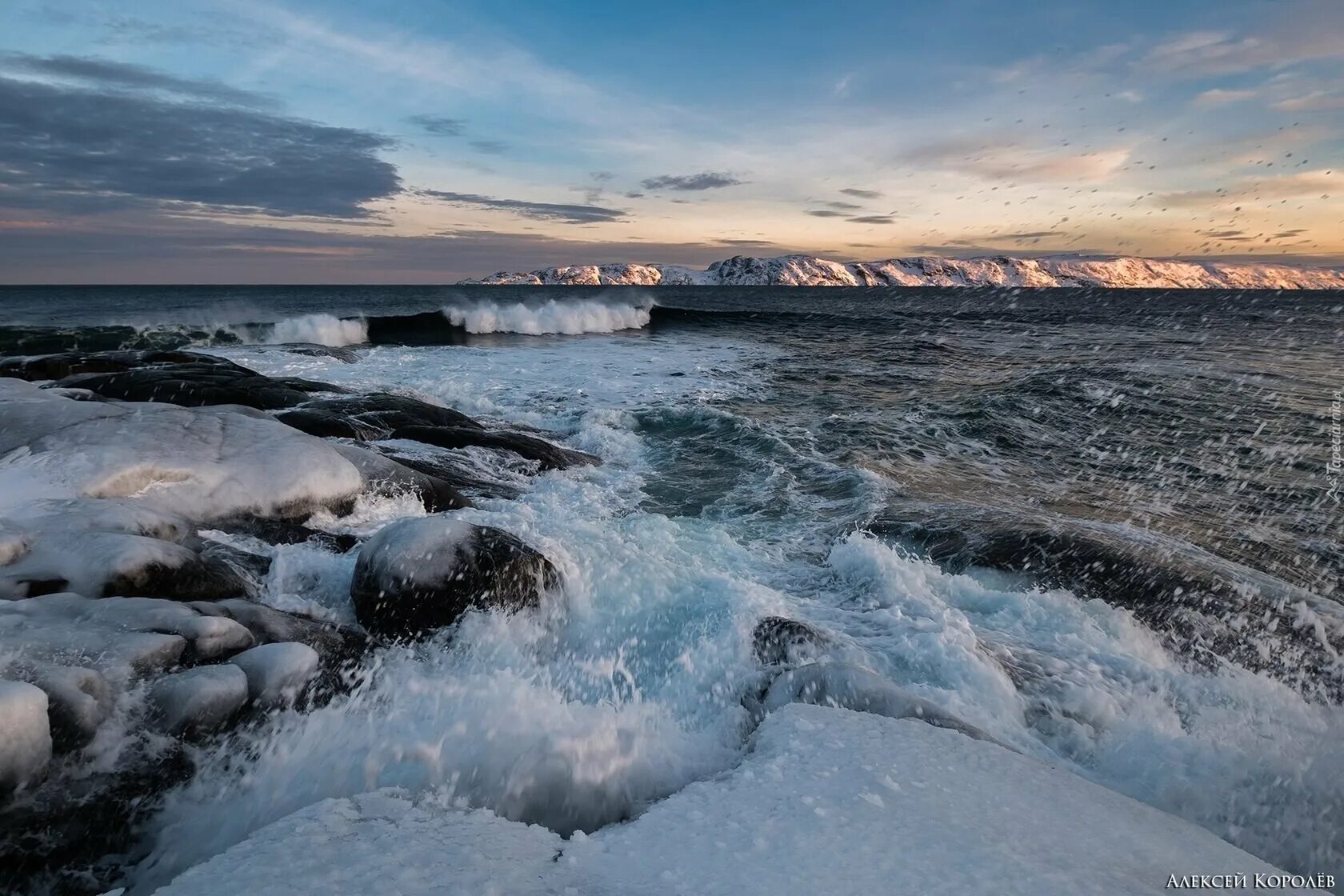 Баренцево море Териберка. Мурманск берег Баренцева моря Териберка. Кольский полуостров Баренцево море Териберка. Кольский полуостров Баренцево море. Почему не замерзает баренцево