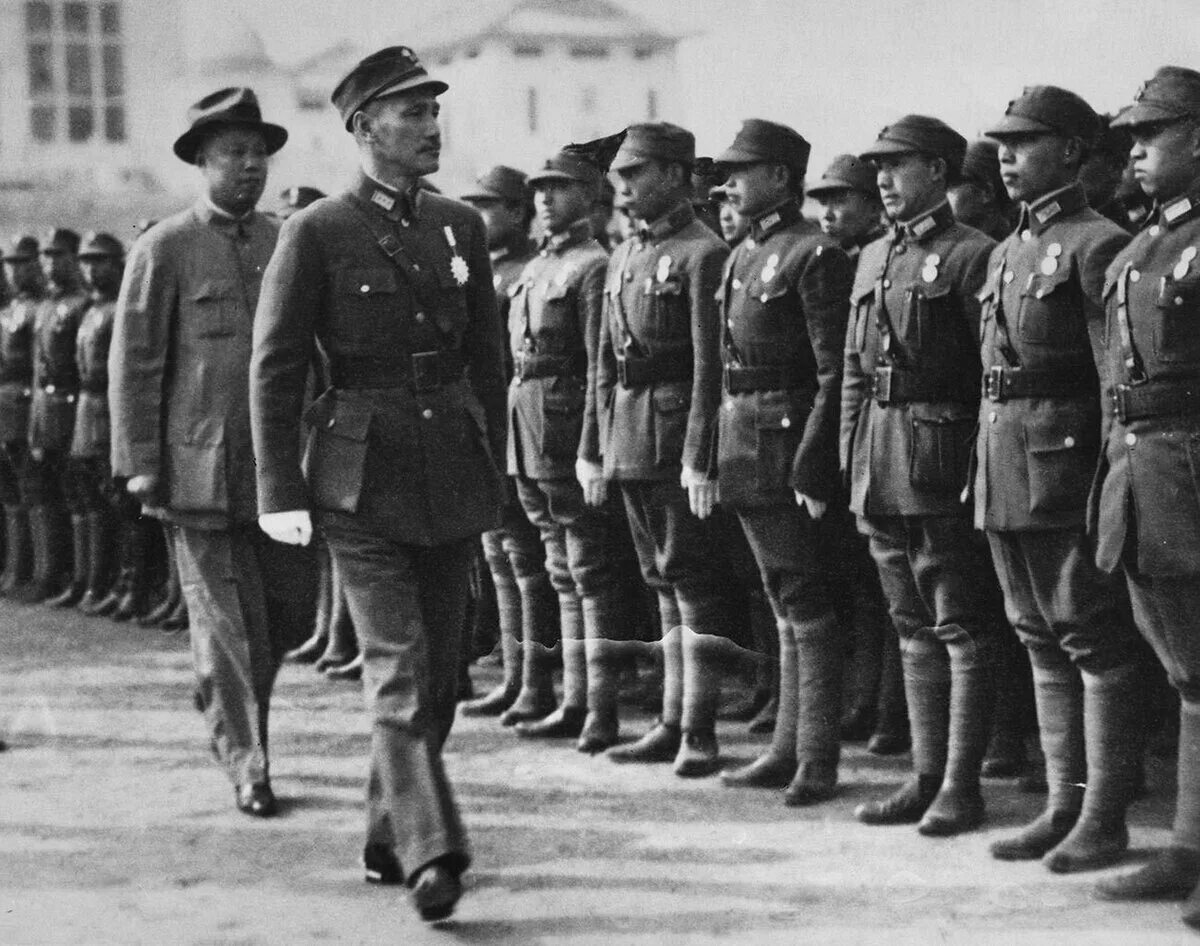 Войска гоминьдана. Войска гоминьдана. Штальхельм роа. Войска гоминьдана. Штаб-квартира гоминьдана на тайване 1949.