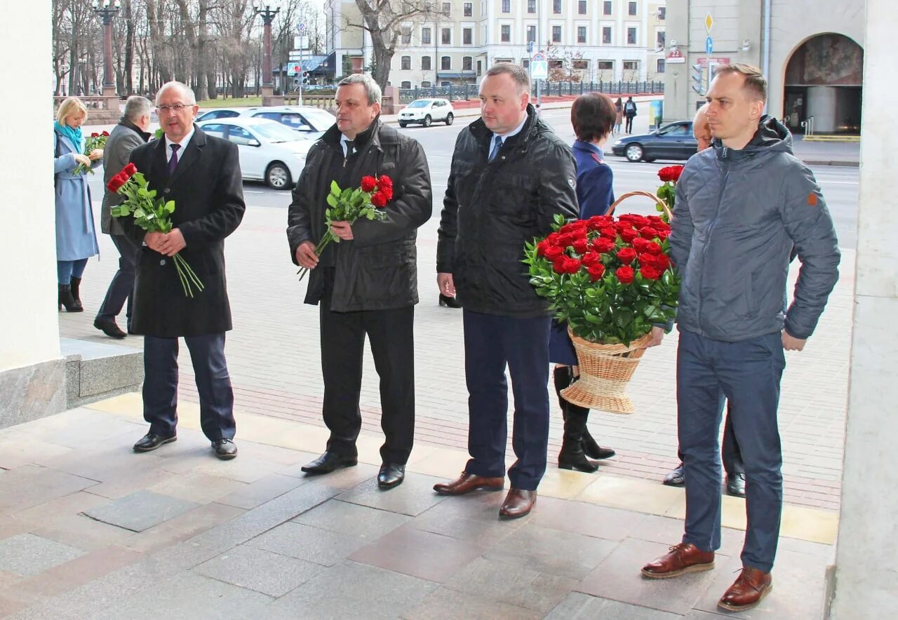 Теракт в Минском метро 11 04 2011. Взрыв в Минском метро 2011. Взрыв в Минском метро 11 апреля 2011 года. Взрыв в метро в Минске 11.04.2011. Теракт в метро минск 2011