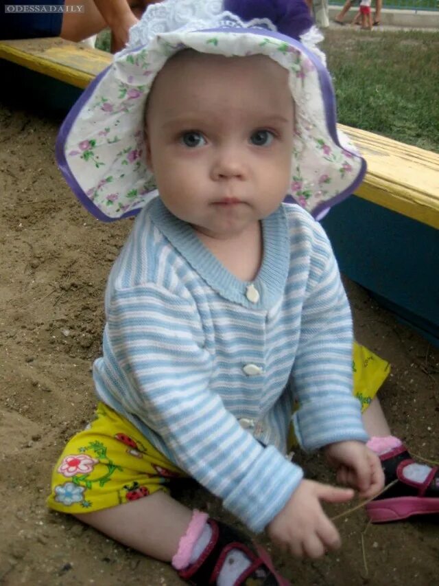 красивые девочки до года. маленькая девочка 2 года. 3 годовалая девочка. креативные фотосессии для годовалой малышки. малыши в красивых нарядах.