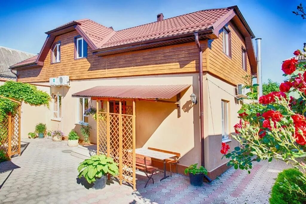 Туры в отель ЧЕРНОМОРСКИЙ ПАНСИОНАТ 2* в Анапе, Россия - цены, фото, отзывы