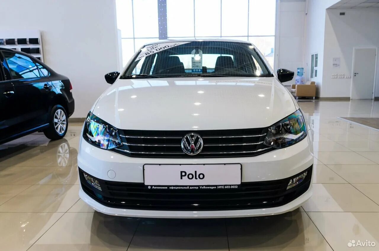 Поло седан купить москва. Новый Фольксваген поло седан 2018. Volkswagen Polo 2018 седан. Volkswagen Polo sedan 2018. Фольксваген поло новый белый.