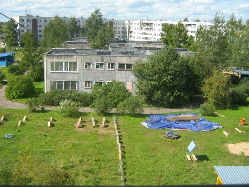 Посёлок пудомяги фото. Администрация пудомяги. Пудомяги гатчина. Памятник в деревне пудомяги. Детский сад 32 пудомяги.