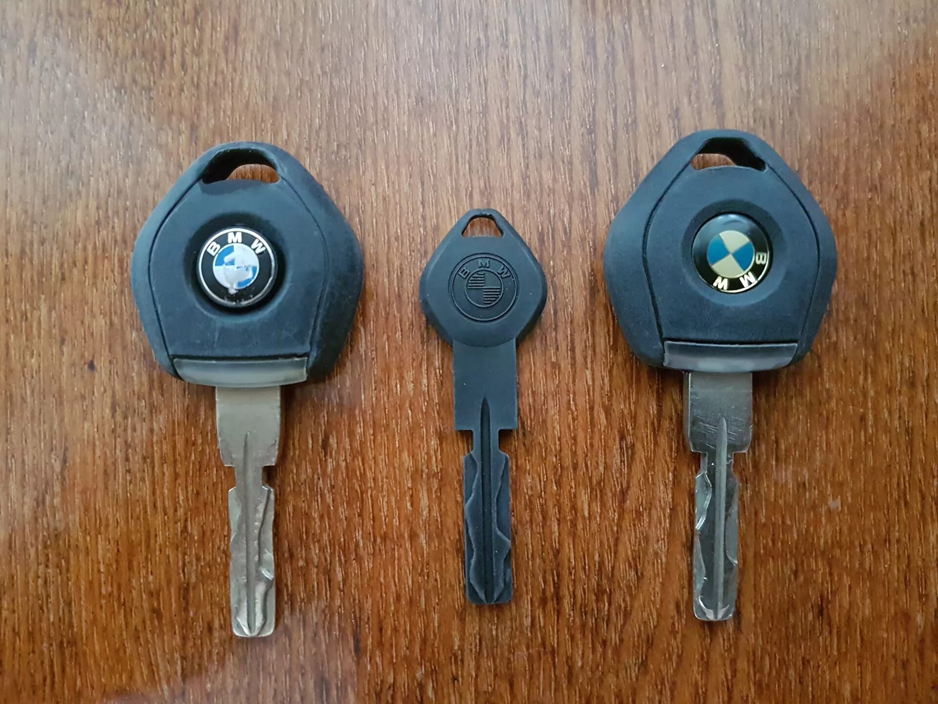 Комплект ключей на БМВ е34. Ключ зажигания БМВ е39. Ключ БМВ е34. Комплект ключей БМВ е39. Зажигания бмв е36
