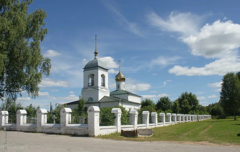Село спасс храм преображения. Храм в спас беседы в судогодском районе владимирской области. Спасо преображенский храм село давыдово. Спас беседа. Храм в спас беседы в судогодском районе владимирской области.